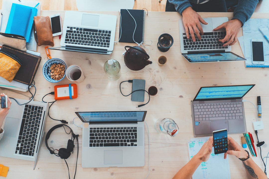 Cómo Optimizar la Experiencia de Usuario en tu Web para Dominar el Mercado